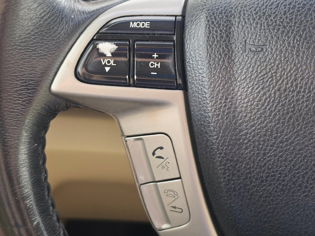 Used 2010 Honda Crosstour EX-L image 31