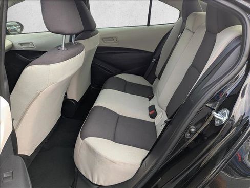 Used 2025 Toyota Corolla LE w/ Convenience Package image 17