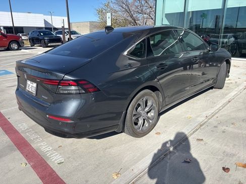 Used 2023 Honda Accord EX-L image 10