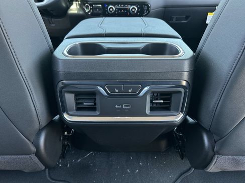 New 2026 GMC Sierra 3500 SLT w/ SLT Premium Package AWD/4WD image 22