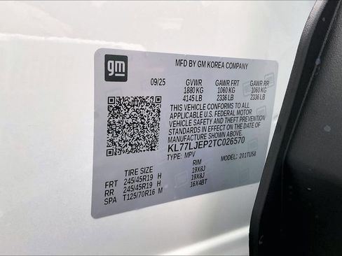 New 2026 Chevrolet Trax RS w/ Sunroof Package image 31