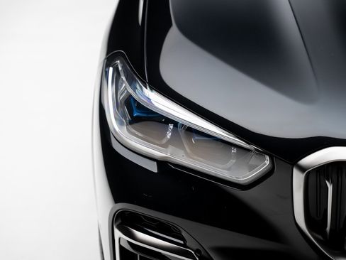 Used 2023 BMW X5 M50i w/ Executive Package image 11