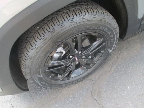 Used 2023 GMC Terrain AT4 w/ Infotainment Package II AWD/4WD image 13