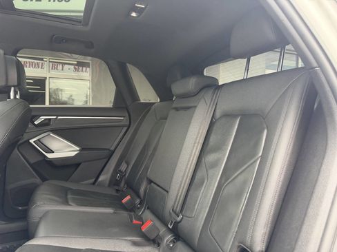 Used 2020 Audi Q3 2.0T Premium image 23