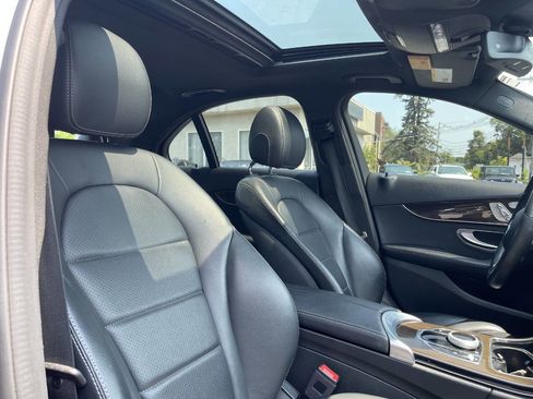 Used 2019 Mercedes-Benz C 300 4MATIC Sedan image 24