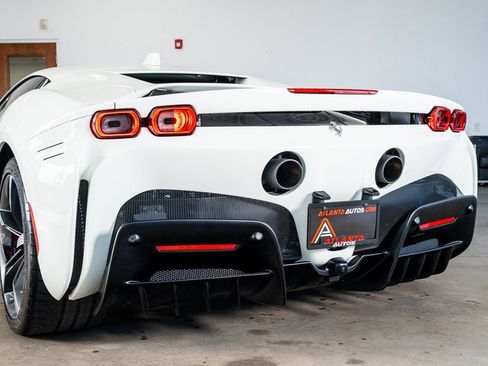 Used 2021 Ferrari SF90 Stradale image 23