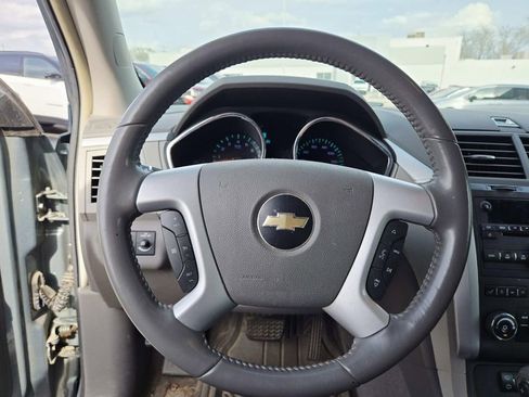 Used 2009 Chevrolet Traverse LT FWD image 9