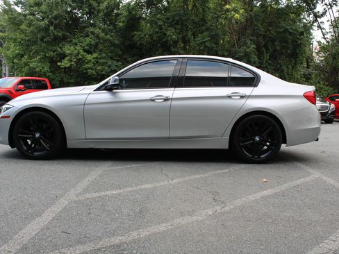 Used 2012 BMW 328i Sedan RWD image 25