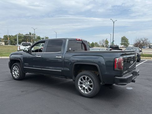 Used 2018 GMC Sierra 1500 Denali AWD/4WD image 3