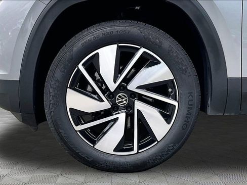 Used 2025 Volkswagen Atlas SE FWD image 22