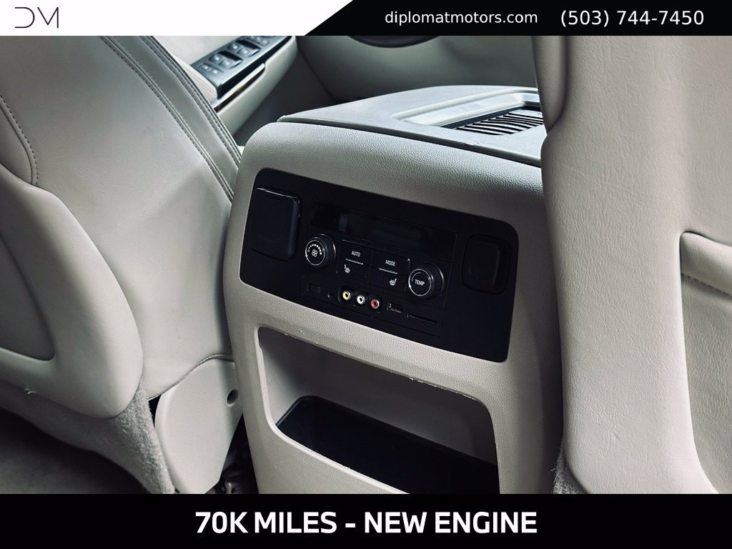 Used 2015 GMC Yukon Denali w/ Premium Package AWD/4WD image 22