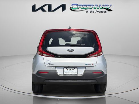 Used 2021 Kia Soul S FWD image 5