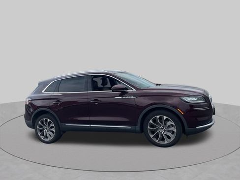 Used 2023 Lincoln Nautilus Reserve AWD/4WD image 4