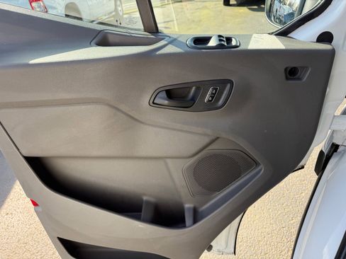 Used 2025 Ford Transit 350 XLT image 25