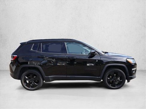 Used 2020 Jeep Compass Latitude AWD/4WD image 4