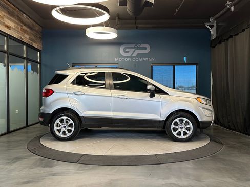 Used 2020 Ford EcoSport SE FWD image 2