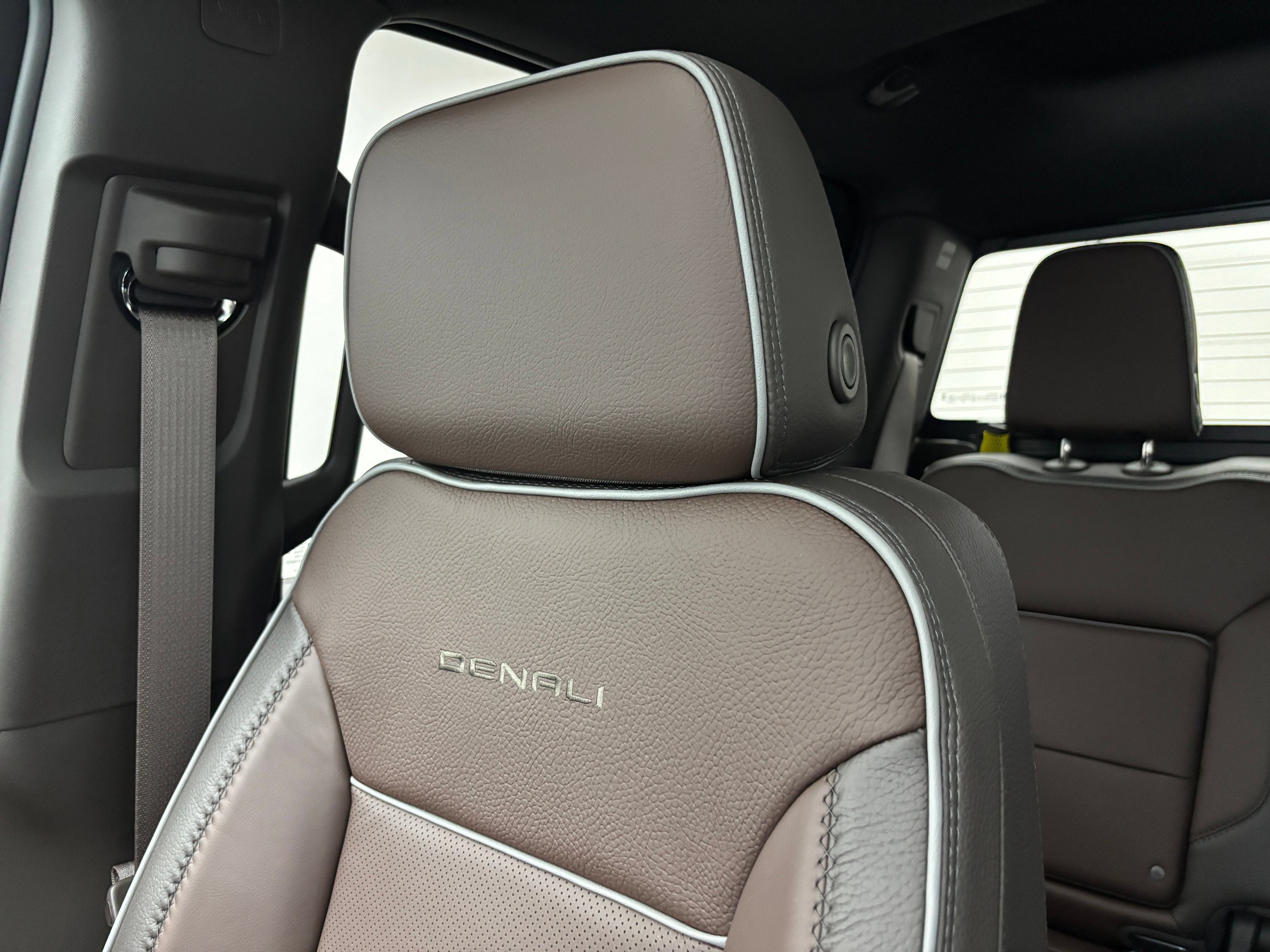 New 2026 GMC Sierra 1500 Denali AWD/4WD image 47