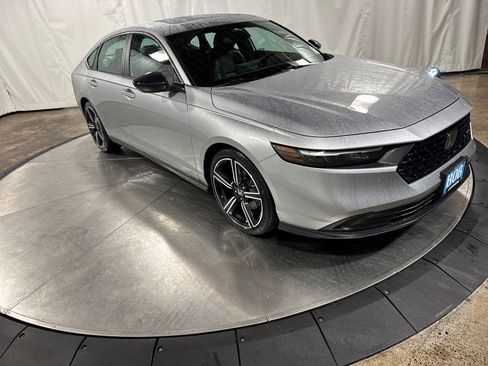 Used 2023 Honda Accord Sport image 10