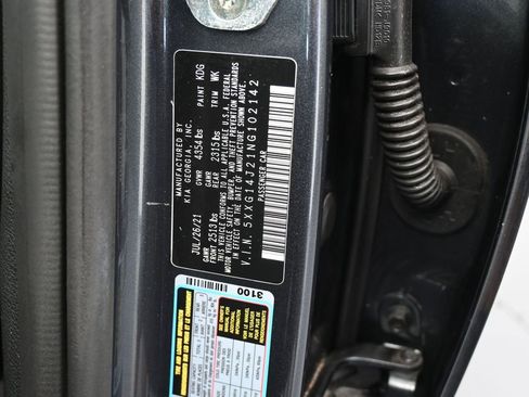 Used 2022 Kia K5 LXS image 18