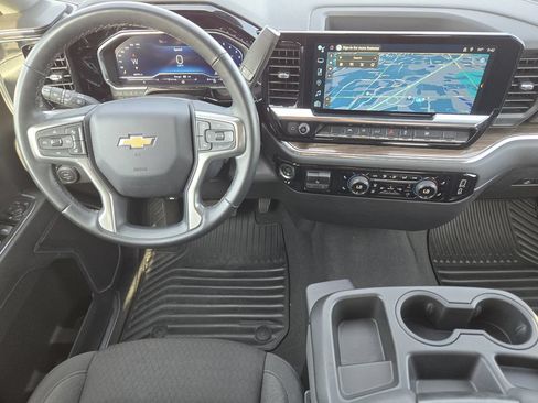Used 2025 Chevrolet Silverado 1500 LT AWD/4WD image 28