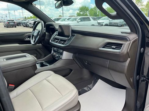 Used 2023 GMC Yukon XL SLT w/ SLT Luxury Package AWD/4WD image 23