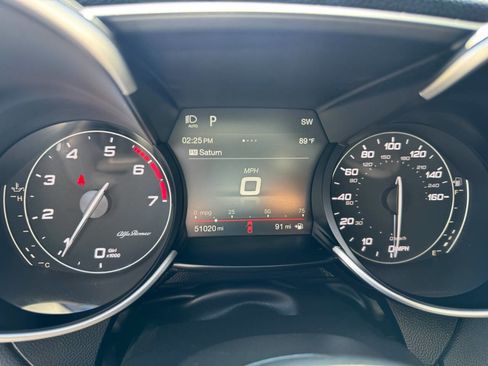 Used 2019 Alfa Romeo Giulia w/ Nero Edizione image 28