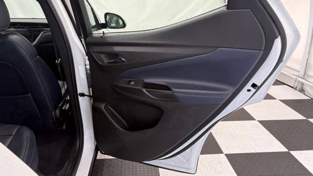 Used 2023 Chevrolet Bolt EUV LT w/ Convenience Package FWD image 23