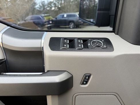 Used 2018 Ford F150 XLT w/ Equipment Group 302A Luxury image 15