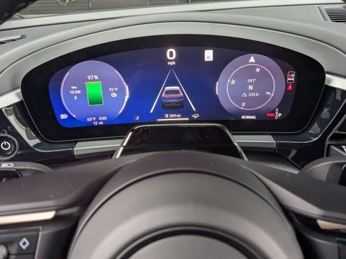 New 2026 Porsche Macan 4 Electric image 16