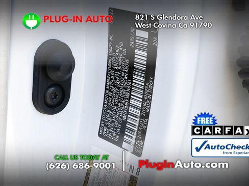 Used 2022 Toyota C-HR Limited image 7