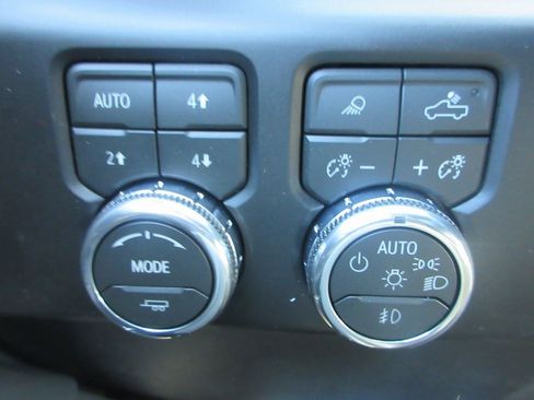 New 2026 GMC Sierra 1500 AT4X image 18