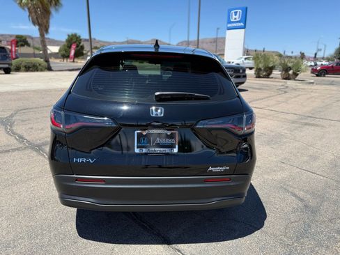 Certified 2025 Honda HR-V LX image 7