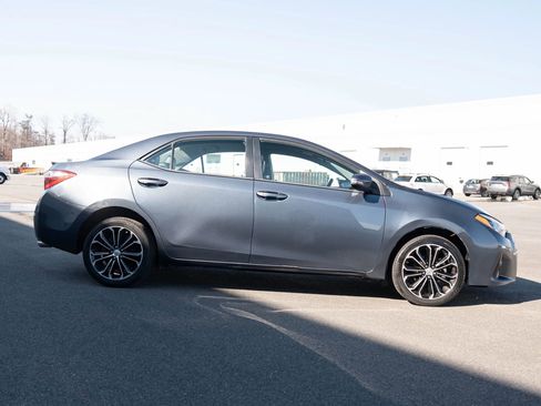 Used 2016 Toyota Corolla S FWD image 7