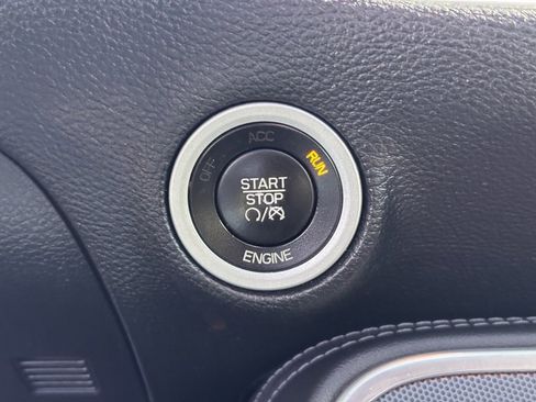 Used 2015 Dodge Challenger R/T Plus image 5