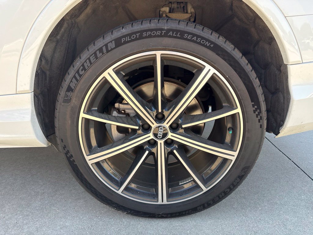 Used 2020 Audi Q7 3.0T Prestige AWD/4WD image 26