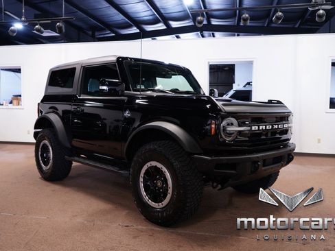 Used 2023 Ford Bronco Outer Banks w/ Sasquatch Package AWD/4WD image 9