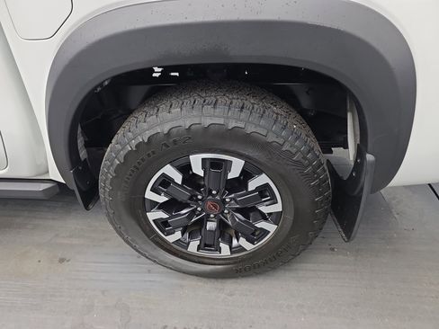 Used 2023 Nissan Frontier Pro-X w/ Pro Convenience Package image 13