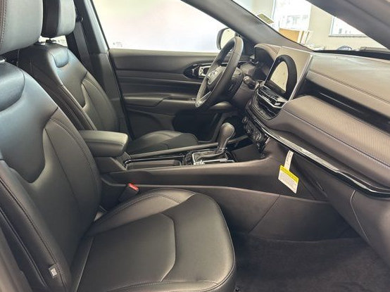 New 2026 Jeep Compass Limited AWD/4WD image 22