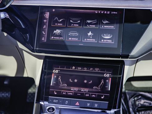 Certified 2023 Audi e-tron Premium w/ Convenience Plus Package image 15