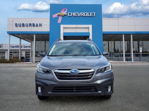 Used 2020 Subaru Outback Premium AWD/4WD image 2
