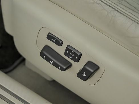 Used 2012 Lexus LS 460 AWD w/ Luxury Value Edition image 20