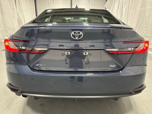 Used 2026 Toyota Camry SE FWD image 6
