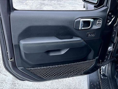 Used 2022 Jeep Wrangler Unlimited Rubicon 4xe w/ Steel Bumper Group image 20