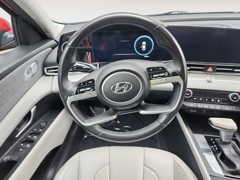 Used 2023 Hyundai Elantra Limited FWD image 12
