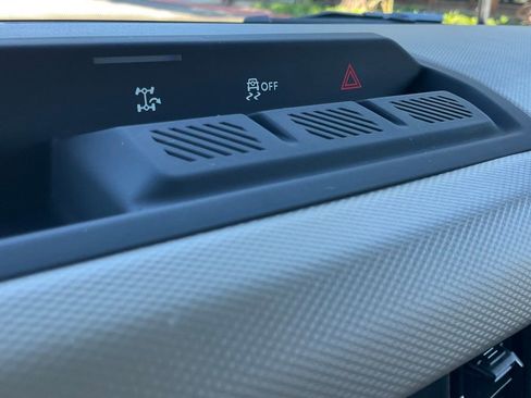 Used 2025 Ford Bronco Big Bend image 65