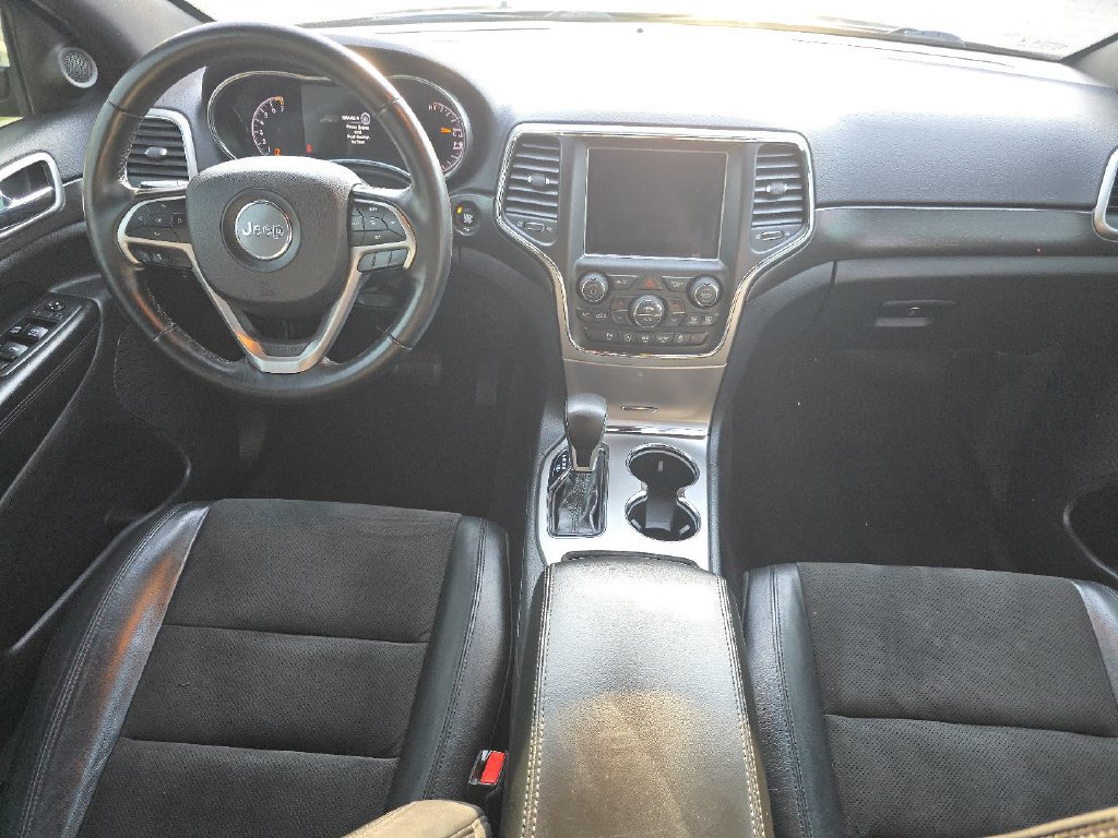Used 2018 Jeep Grand Cherokee Altitude AWD/4WD image 23