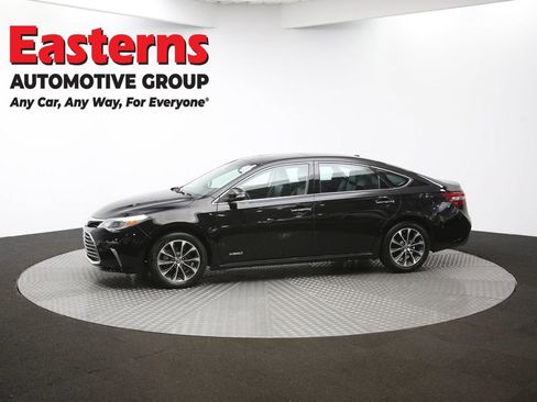 Used 2018 Toyota Avalon Limited image 57