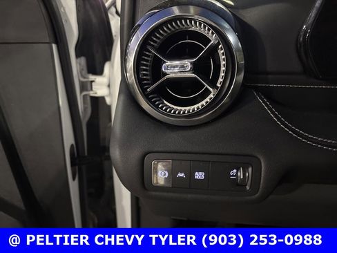 Used 2024 Chevrolet Blazer EV LT image 13