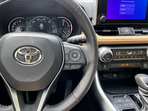 Used 2024 Toyota RAV4 XLE Premium FWD image 25