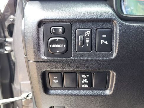 Used 2016 Toyota 4Runner Limited AWD/4WD image 21